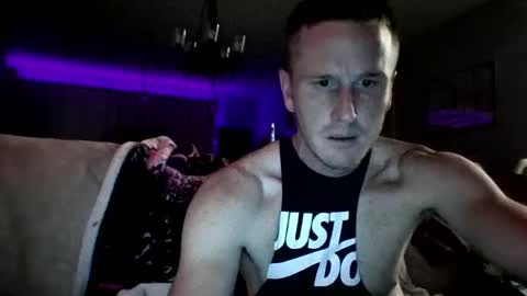 Snapshot of bennyc04041987 chatting on 09.21.25 BennyC online show from 09.21.25