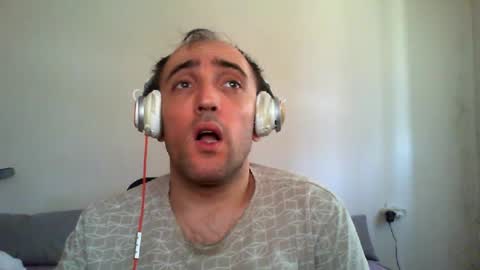 Snapshot of bentish chatting on 06.23.26 bentish online show from 06.23.26
