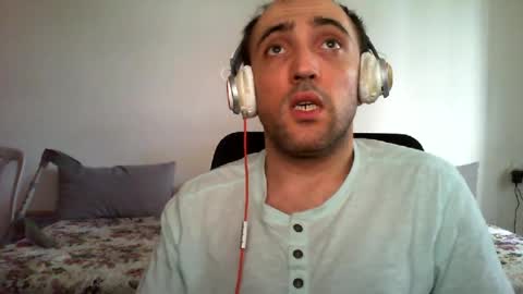 Snapshot of bentish chatting on 07.06.26 bentish online show from 07.06.26
