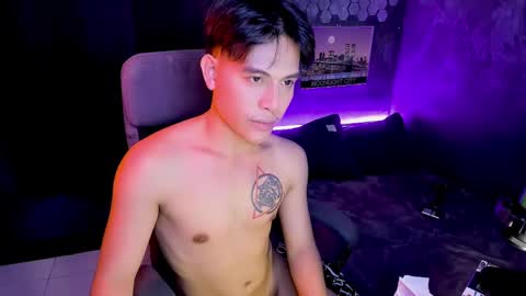 Snapshot of bentlyfuck chatting on 01.03.25 bentlyfuck online show from 01.03.25