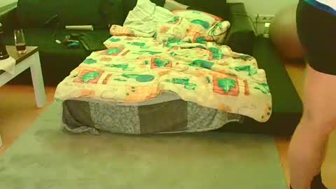 Snapshot of benutzmich0800 chatting on 12.24.24 Benutzmich0800 online show from 12.24.24