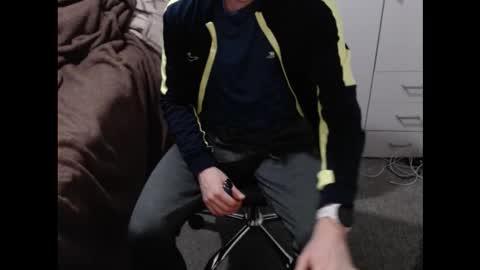 READ MY BIO ---  --- READ MY BIO online show from 11.04.25