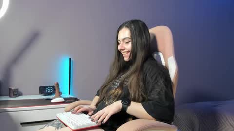 Snapshot of beriesniks chatting on 10.30.25 BeriesNiks online show from 10.30.25