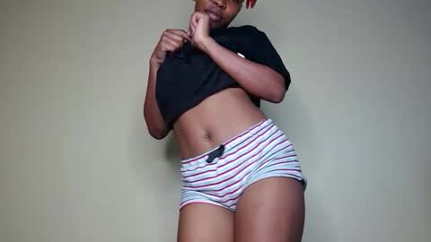 berries_lee online show from 09.17.25