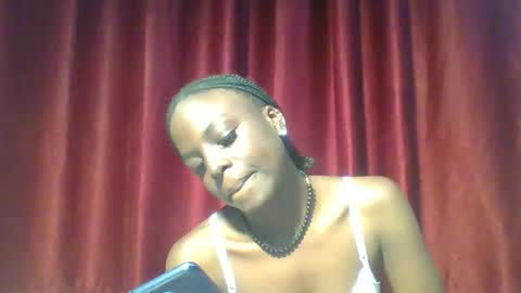 Snapshot of berryjuicey chatting on 10.23.25 Juicey online show from 10.23.25