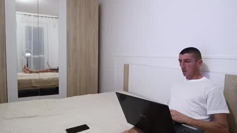 Alex and Victoria online show from 10.06.25