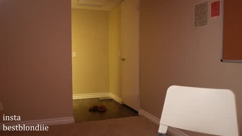 Snapshot of bestblondiiecb chatting on 12.14.24 Chloe Next stream on Friday online show from 12.14.24