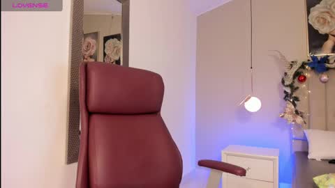 Snapshot of bestfamily chatting on 12.03.24 Marilee online show from 12.03.24