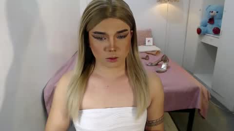 bestgirljulia online show from 09.21.25