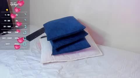 Snapshot of bestwayto_jerk chatting on 09.09.25 ZYLITH online show from 09.09.25