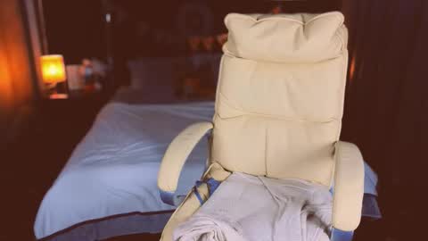 betttydark online show from 10.31.25