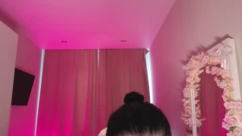 Snapshot of betty__davvis chatting on 11.22.25 Betty online show from 11.22.25