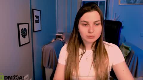 Snapshot of betty_luck chatting on 01.18.25 your dream online show from 01.18.25