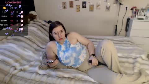 Snapshot of bettyandrich chatting on 11.20.25 Betty and Rich online show from 11.20.25