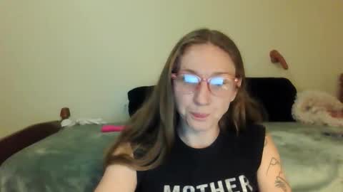 Snapshot of bettysboxxx chatting on 10.11.25 bettysboxxx online show from 10.11.25