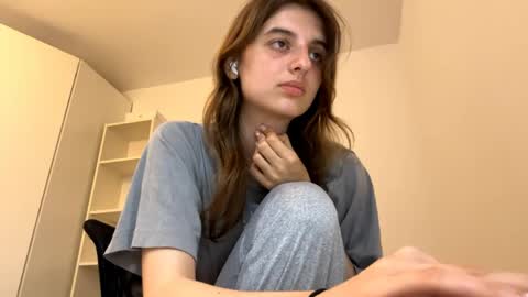 Snapshot of beulahweikert chatting on 06.05.26 Lina online show from 06.05.26
