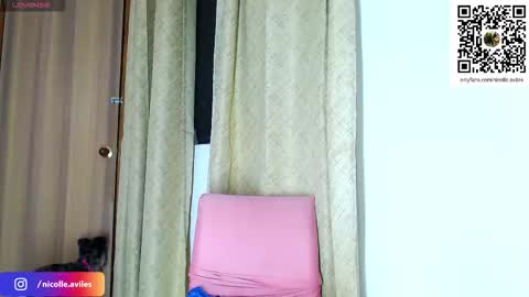 Nicolle Aviles online show from 12.18.25