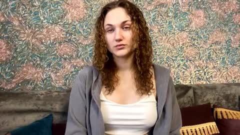 Sophie online show from 04.06.26