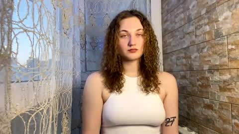 Sophie online show from 04.10.26