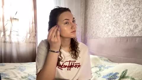 Sophie online show from 04.13.26