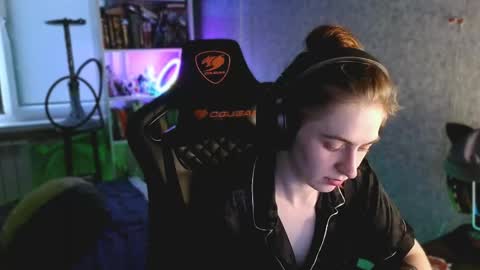 beverly_yay online show from 04.18.26