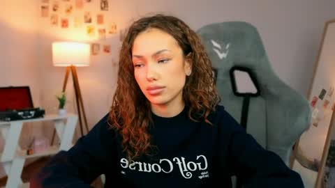 Snapshot of beverlyclub chatting on 04.07.26 Lilly online show from 04.07.26