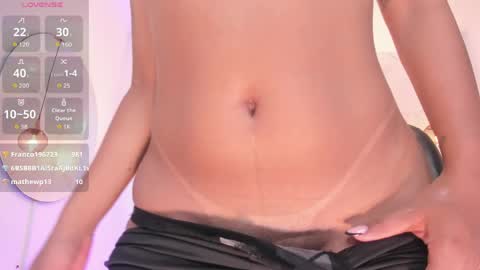 Snapshot of beverlyy_johnson chatting on 05.23.26 beverlyy johnson online show from 05.23.26