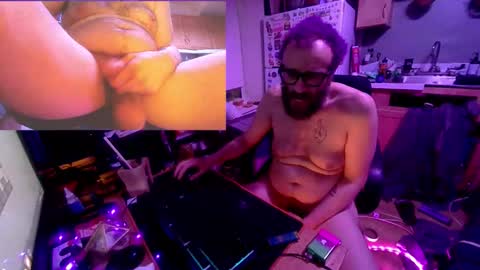 LilHoeBag online show from 10.17.25