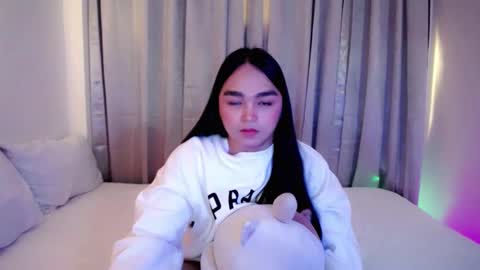 Snapshot of bhabytrans69 chatting on 12.28.24 BHABY 3 online show from 12.28.24