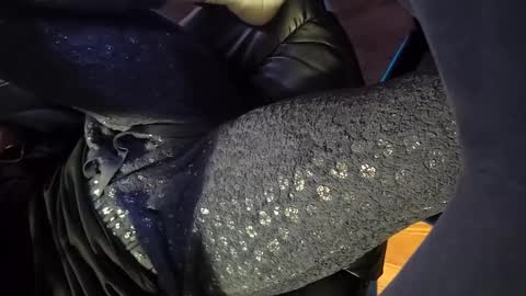 Snapshot of bhdickin chatting on 11.19.25 bhdickin online show from 11.19.25