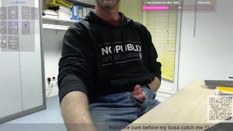 Snapshot of bi_french69 chatting on 01.22.25 My name is David and if you like public exhibitions you wont be disappointed with me LoL - My favorite vibes is 44 online show from 01.22.25