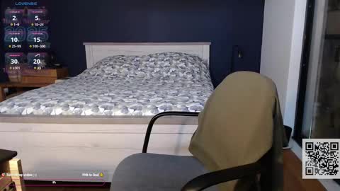 Snapshot of bi_french69 chatting on 01.23.25 My name is David and if you like public exhibitions you wont be disappointed with me LoL - My favorite vibes is 44 online show from 01.23.25