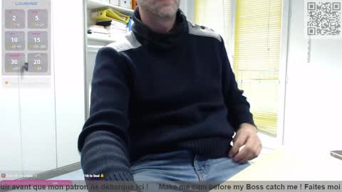 Snapshot of bi_french69 chatting on 01.29.25 My name is David and if you like public exhibitions you wont be disappointed with me LoL - My favorite vibes is 44 online show from 01.29.25