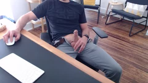Snapshot of bi_sexy_man chatting on 05.28.26 bi_sexy_man online show from 05.28.26