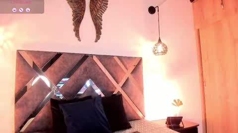  B I A N C A  online show from 02.23.25