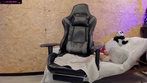 Biancastrong.. IGThebiancastrong online show from 01.16.25