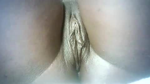 pretty online show from 02.25.25