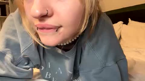 Ellie  online show from 02.21.26