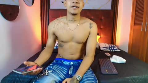 Snapshot of bick_jhonn chatting on 05.12.26 Bick Khonn online show from 05.12.26