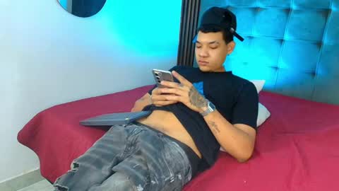 Snapshot of bick_jhonn chatting on 05.27.26 Bick Khonn online show from 05.27.26