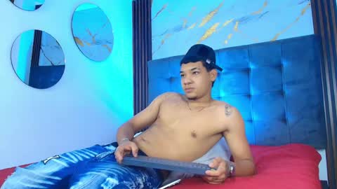 Snapshot of bick_jhonn chatting on 05.29.26 Bick Khonn online show from 05.29.26