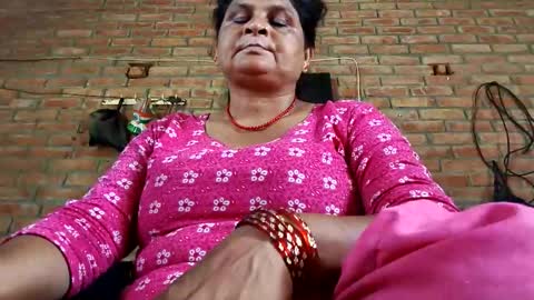 Mona online show from 09.09.25