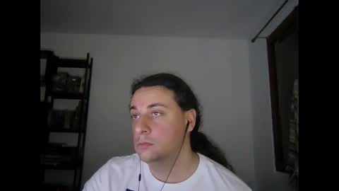 Snapshot of bicuriousguy1993 chatting on 12.08.24 BiCuriousGuy online show from 12.08.24