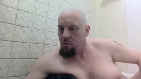 Snapshot of big_balls_1232 chatting on 01.17.26 big_balls_1232 online show from 01.17.26