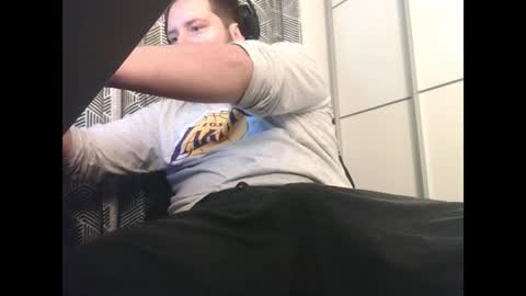 Snapshot of big_sele chatting on 01.25.25 bigbroly88 online show from 01.25.25