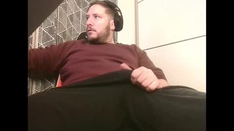 Snapshot of big_sele chatting on 02.22.25 bigbroly88 online show from 02.22.25