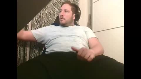 Snapshot of big_sele chatting on 11.02.25 bigbroly88 online show from 11.02.25