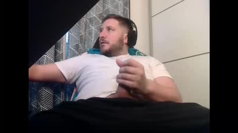 Snapshot of big_sele chatting on 02.14.26 bigbroly88 online show from 02.14.26