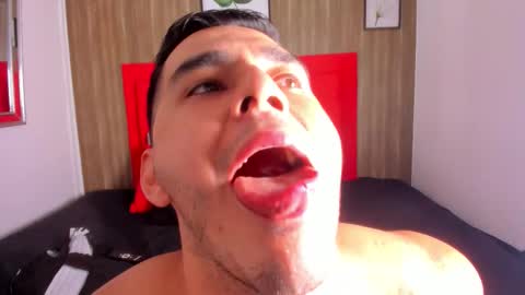 Snapshot of big_tylerr chatting on 10.15.25 Tylerr online show from 10.15.25