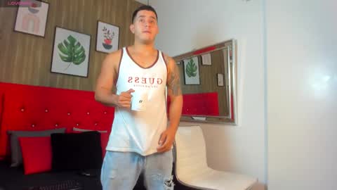 Snapshot of big_tylerr chatting on 11.18.25 Tylerr online show from 11.18.25